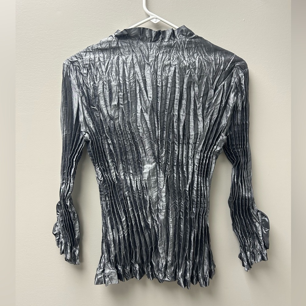 Jaipur Women’s‎ Silver/Metallic Crinkle Long Sleeve Top - Picture 4 of 6